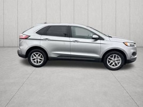Used 2023 Ford Edge SEL AWD/4WD image 10