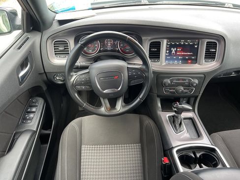 Used 2023 Dodge Charger SXT image 18