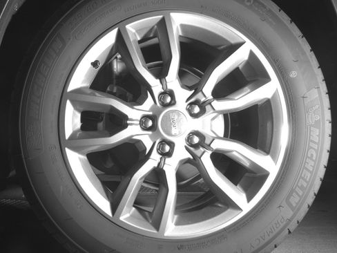 Used 2024 GMC Terrain SLT image 14