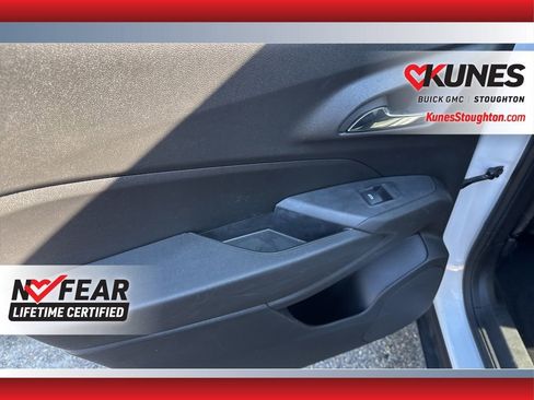 Used 2024 Chevrolet Trax ACTIV w/ Driver Confidence Package image 36