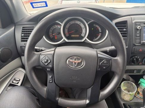 Used 2015 Toyota Tacoma 2WD Access Cab image 16