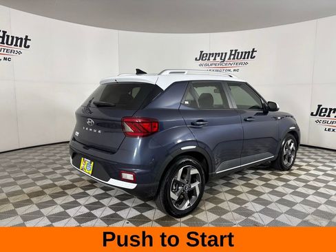 Used 2022 Hyundai Venue Limited image 5