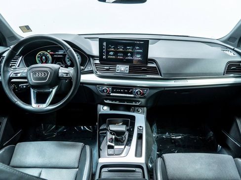 Used 2021 Audi Q5 e Premium Plus w/ Premium Plus Package image 21