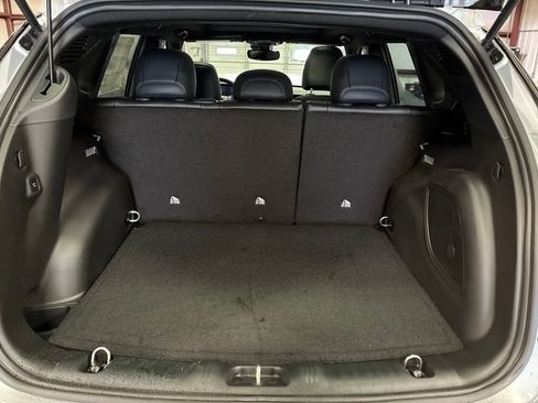 New 2025 Jeep Compass Latitude w/ Sun & Sound Group AWD/4WD image 23