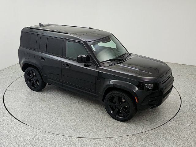 New 2026 Land Rover Defender 110 X-Dynamic SE AWD/4WD image 15
