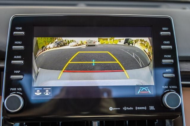 Used 2019 Toyota Avalon Limited FWD image 33