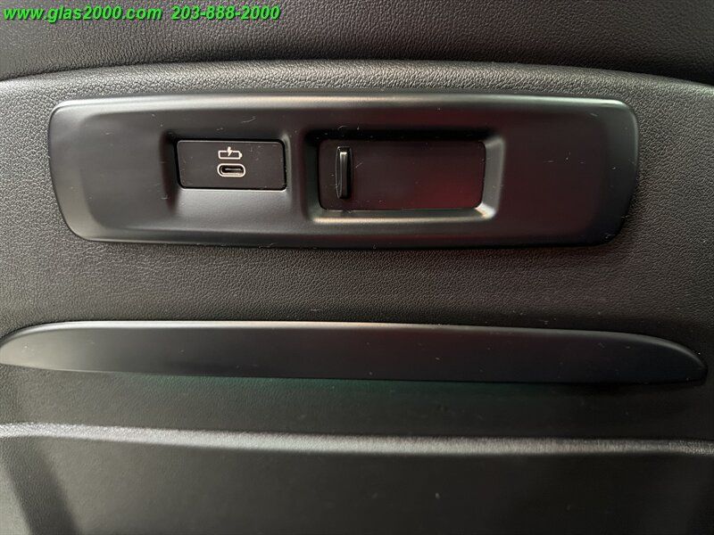 Used 2022 BMW X7 xDrive40i w/ Premium Package AWD/4WD image 32