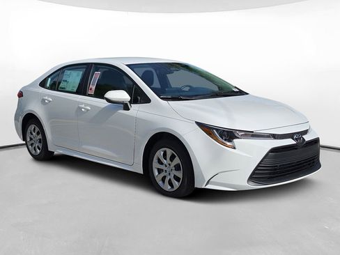 New 2026 Toyota Corolla LE FWD image 3