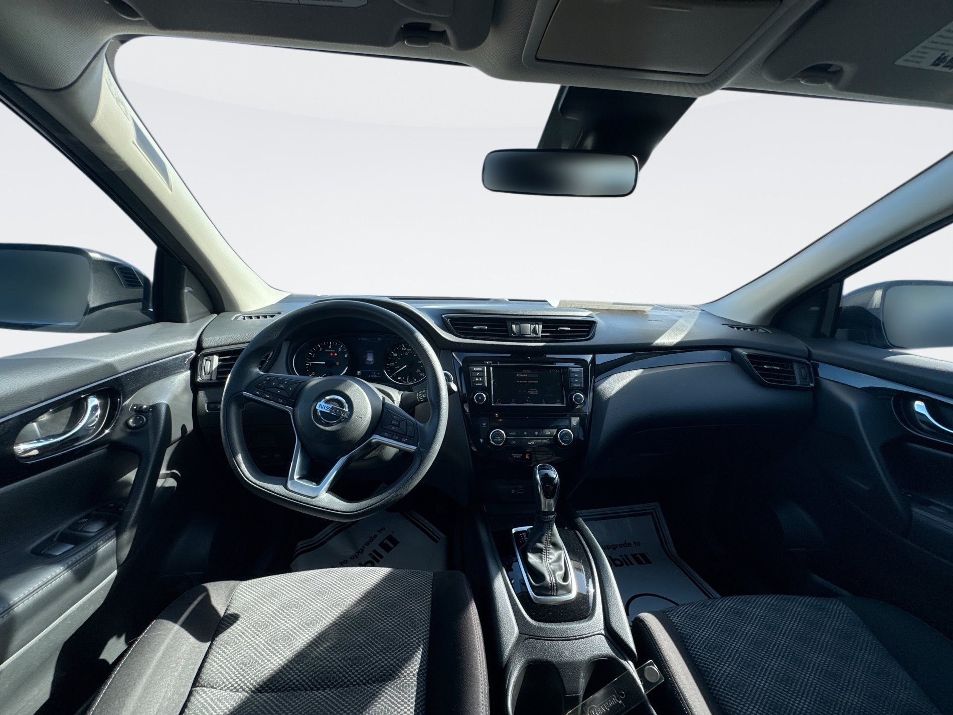 Used 2020 Nissan Rogue Sport SV FWD image 15