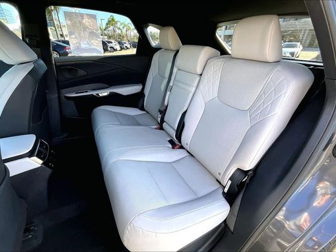 Used 2024 Lexus RX 350 Premium w/ Convenience Package image 18