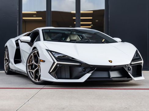 Used 2024 Lamborghini Revuelto AWD/4WD image 3
