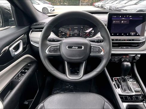 Used 2023 Jeep Compass Limited AWD/4WD image 19