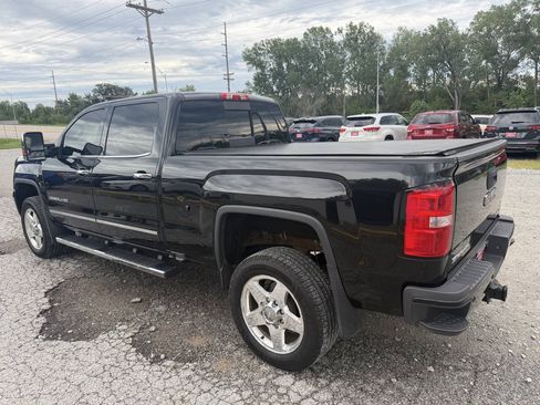 Used 2015 GMC Sierra 2500 Denali w/ Duramax Plus Package AWD/4WD image 5