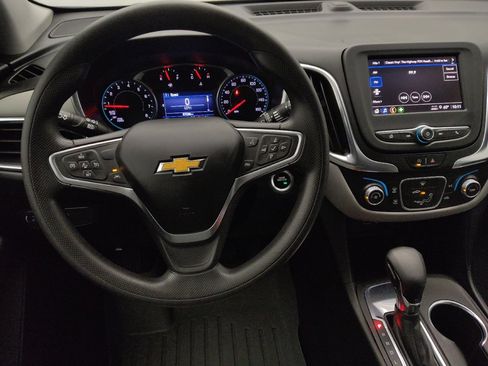 Used 2022 Chevrolet Equinox LT FWD image 22