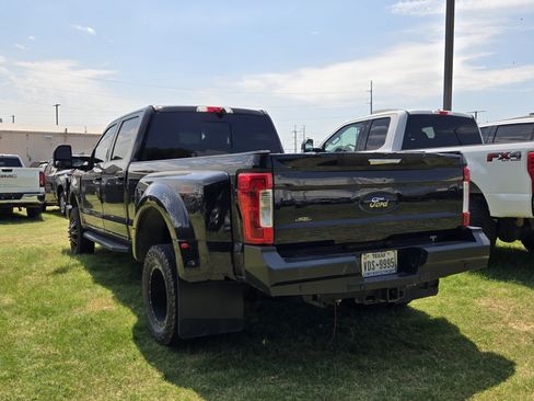 Used 2019 Ford F350 Lariat w/ Lariat Value Package AWD/4WD image 4