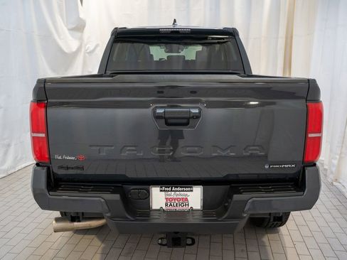 Used 2025 Toyota Tacoma TRD Off-Road image 4