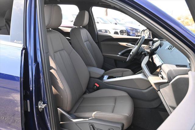 Used 2025 Audi Q5 Premium w/ Convenience Package AWD/4WD image 23