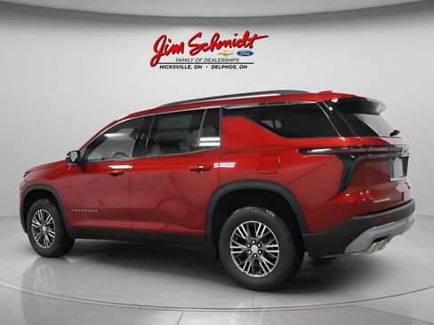 New 2026 Chevrolet Traverse LT w/ LPO, Floor Liner Package image 4