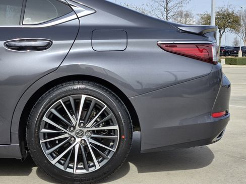Certified 2023 Lexus ES 350 w/ Premium Package image 16