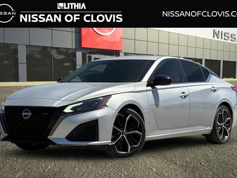 Used 2023 Nissan Altima 2.5 SR FWD image 1