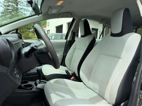 Used 2014 Toyota Prius C One FWD image 21