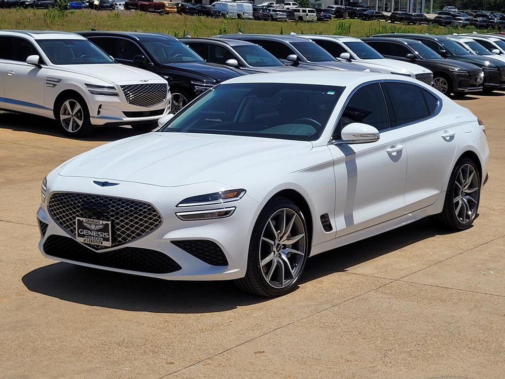 Used 2025 Genesis G70 2.5T RWD image 3