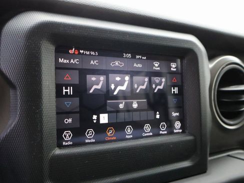 Used 2022 Jeep Gladiator Sport image 32