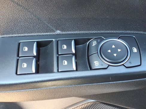 Certified 2025 Ford Escape ST-Line Select w/ Tech Pack #1 AWD/4WD image 18