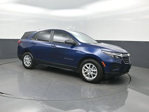 Used 2023 Chevrolet Equinox LS w/ LS Convenience Package image 36