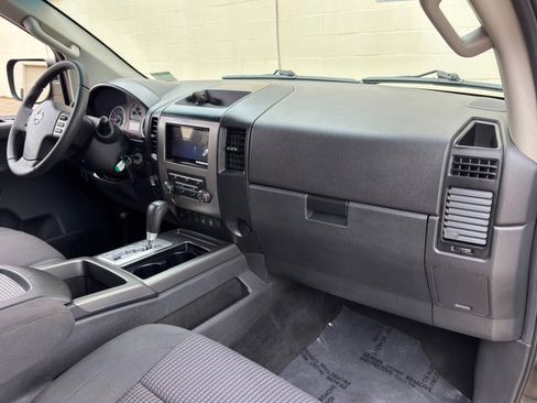 Used 2012 Nissan Titan SV w/ SV Value Truck Pkg AWD/4WD image 13