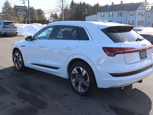 Used 2021 Audi e-tron Premium Plus w/ Premium Plus Package image 7