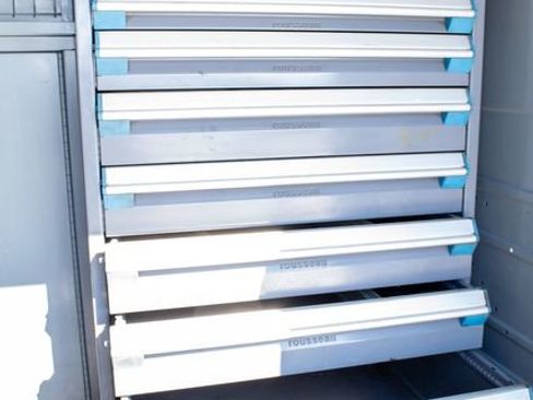 Used 2017 Chevrolet Express 3500 Extended image 24