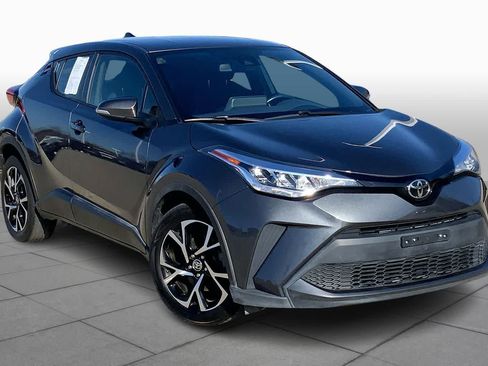 Used 2021 Toyota C-HR XLE image 2