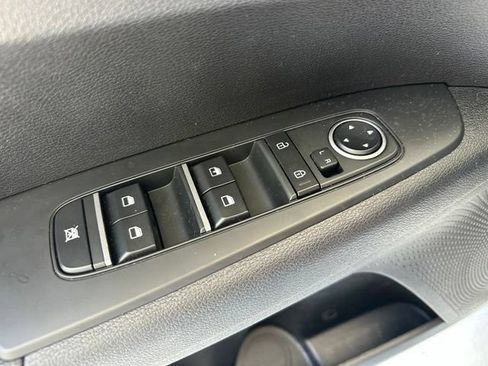 Used 2023 Kia Forte LXS w/ LXS Technology Package FWD image 24