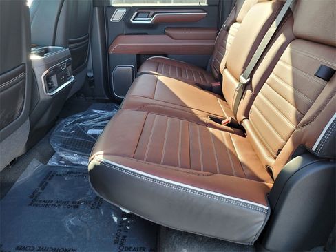 New 2026 GMC Sierra 2500 Denali Ultimate w/ Max Trailering Package image 8