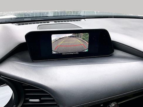 Used 2021 MAZDA MAZDA3 s FWD image 25