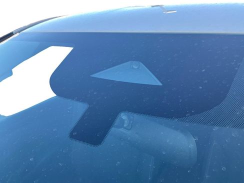 Used 2024 Nissan Rogue S image 22