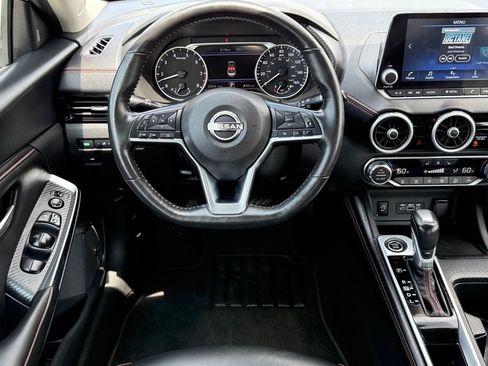 Used 2025 Nissan Sentra SR w/ SR Premium Package FWD image 16
