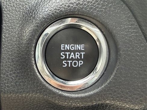 Used 2025 Toyota RAV4 XLE image 20