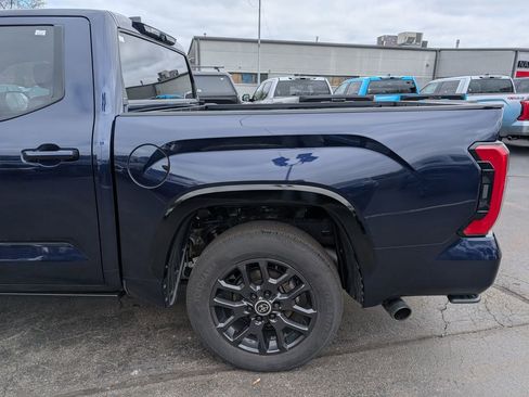 Used 2024 Toyota Tundra Platinum AWD/4WD image 4