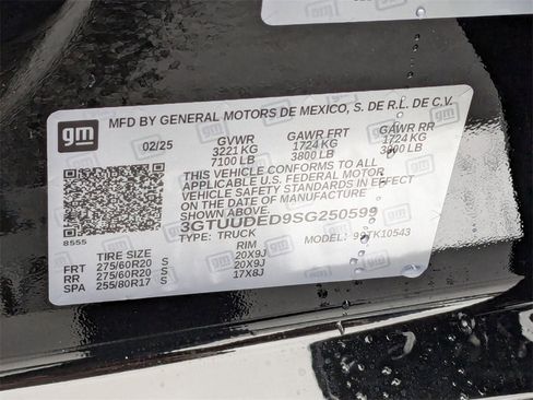 New 2025 GMC Sierra 1500 SLT w/ SLT Premium Package image 24