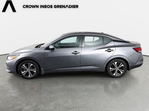 Used 2022 Nissan Sentra SV FWD image 8
