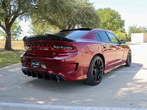 Used 2020 Dodge Charger Scat Pack w/ Dynamics Package RWD image 7