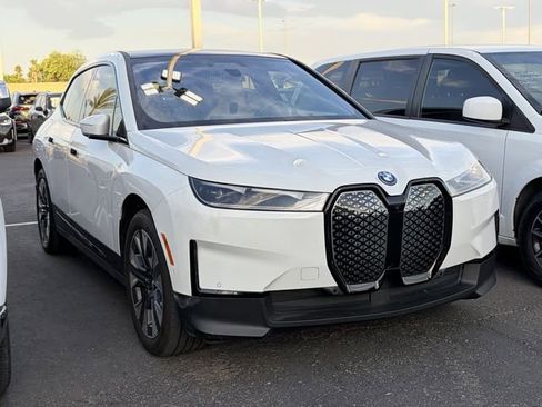 Certified 2025 BMW iX xDrive50 w/ Premium Package AWD/4WD image 3