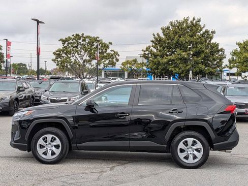 Used 2025 Toyota RAV4 LE FWD image 9
