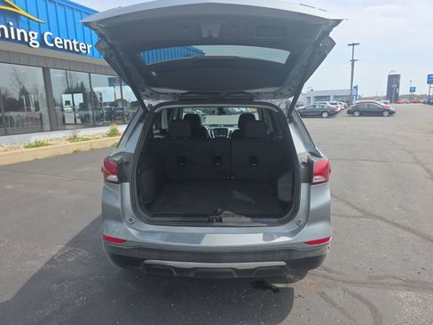 Used 2024 Chevrolet Equinox LT AWD/4WD image 13