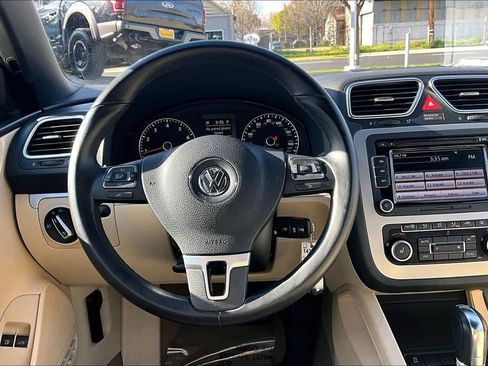Used 2012 Volkswagen Eos Komfort image 4
