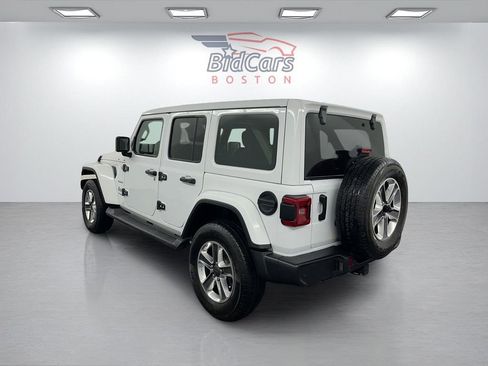 Used 2021 Jeep Wrangler Unlimited Sahara w/ Uconnect 4C Nav & Sound Group image 6