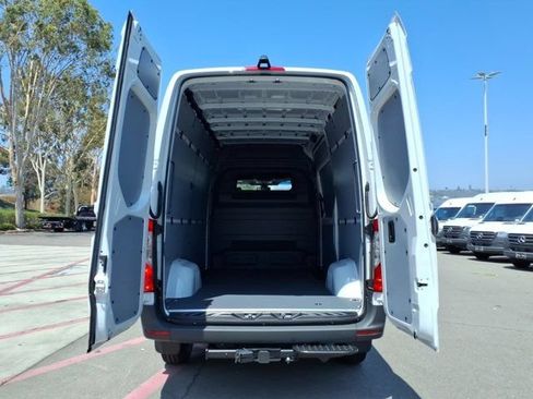 New 2026 Mercedes-Benz Sprinter 2500 image 21