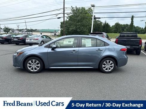 Used 2021 Toyota Corolla LE w/ Carpet Mat Package (TMS) FWD image 20